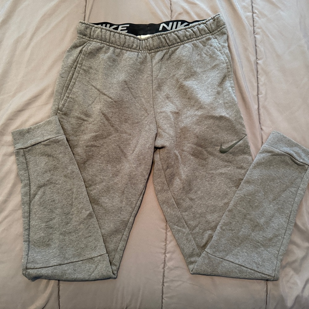Nike Women’s Gray Jogger Pants